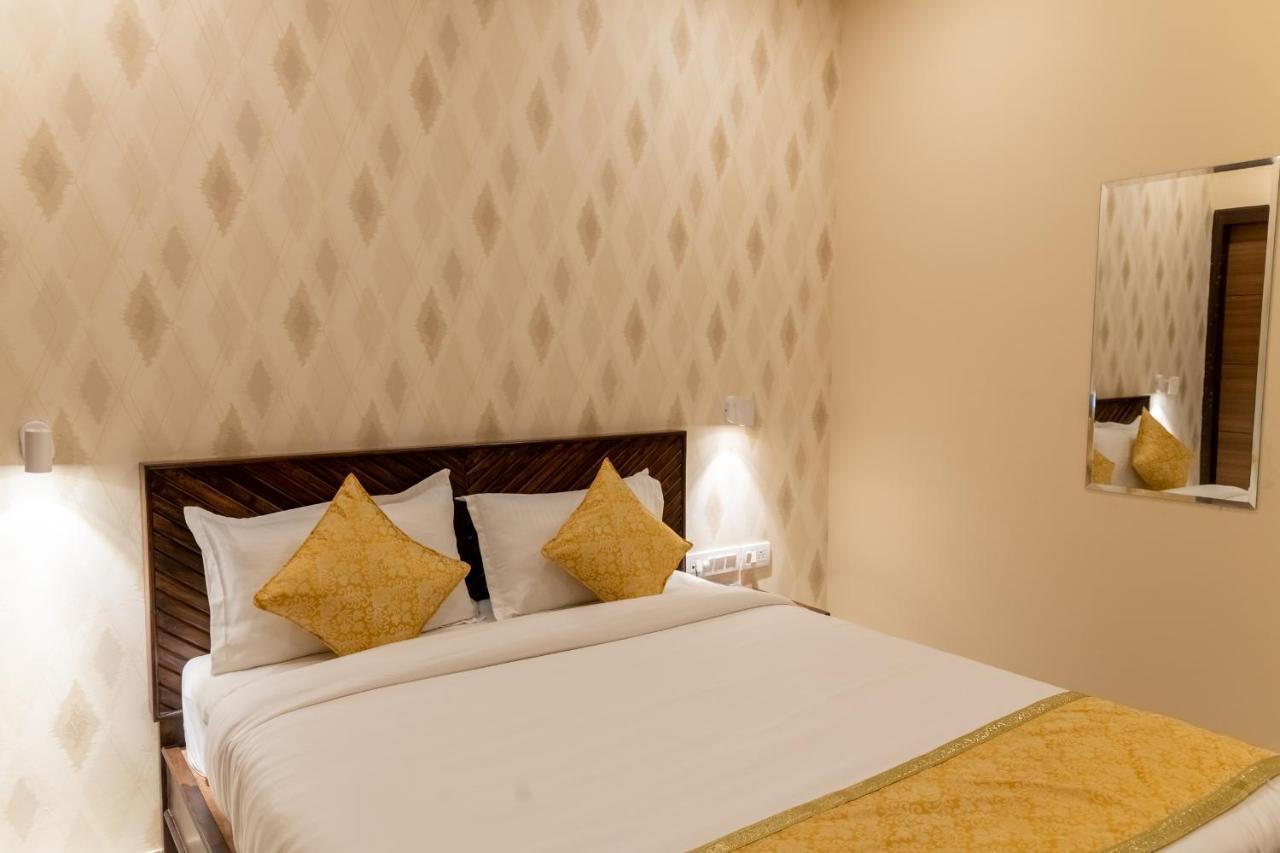 Vienna- A Boutique Hotel Τζαϊπούρ Εξωτερικό φωτογραφία