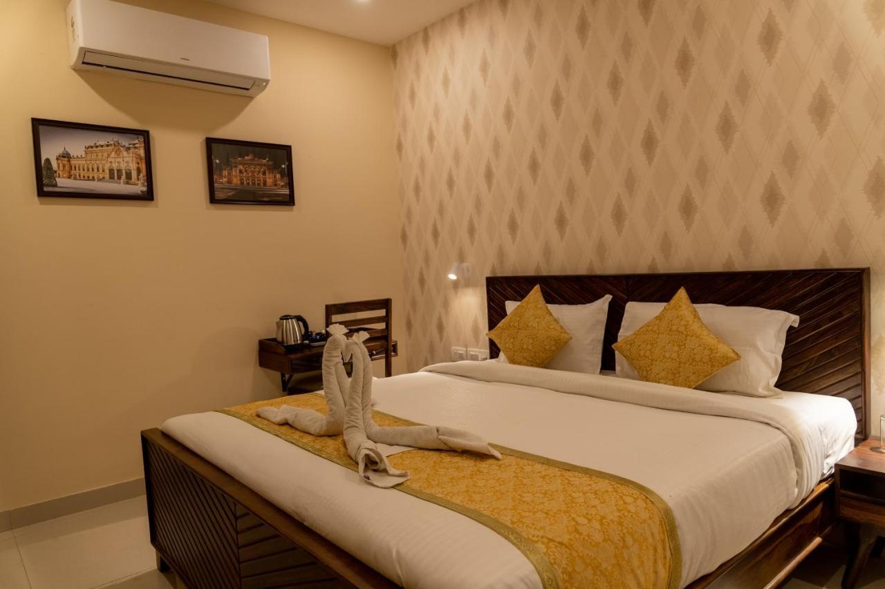 Vienna- A Boutique Hotel Τζαϊπούρ Εξωτερικό φωτογραφία